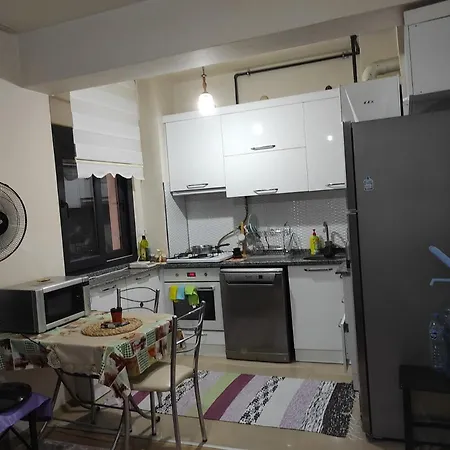 Karşıyaka Tersane 1+1 *